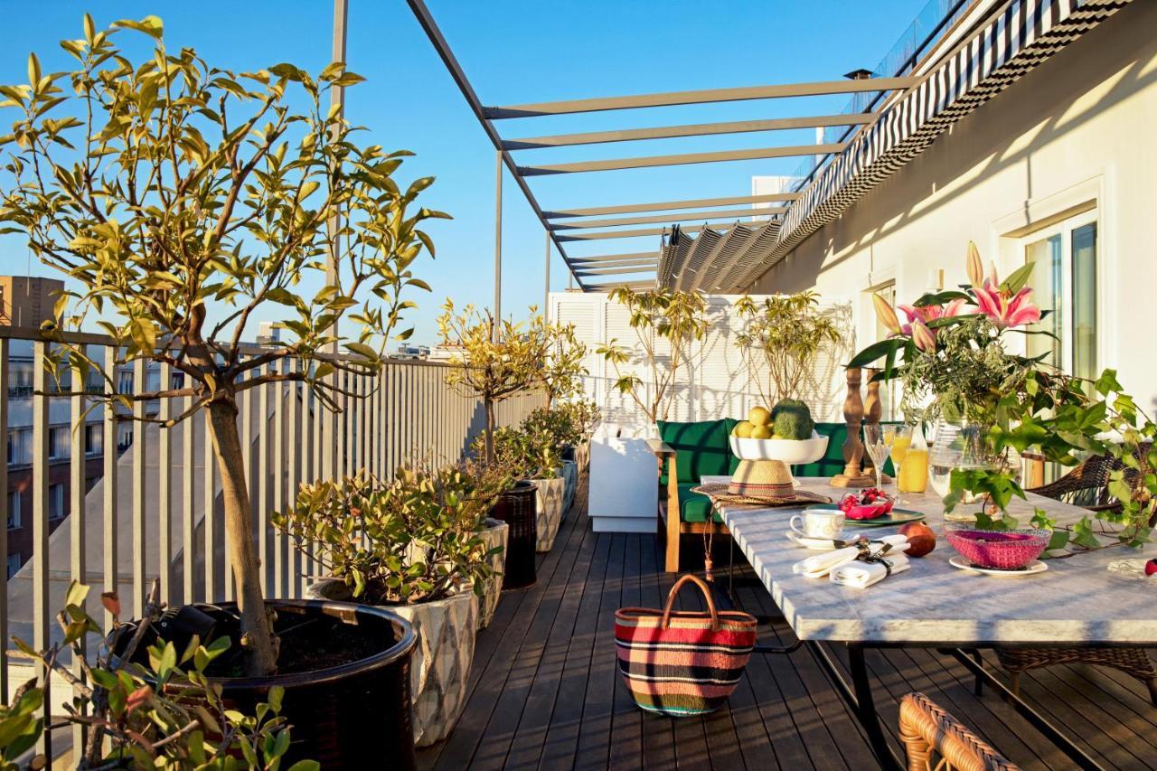 Bless Hotel Madrid - The Leading Hotels Of The World Esterno foto A balcony