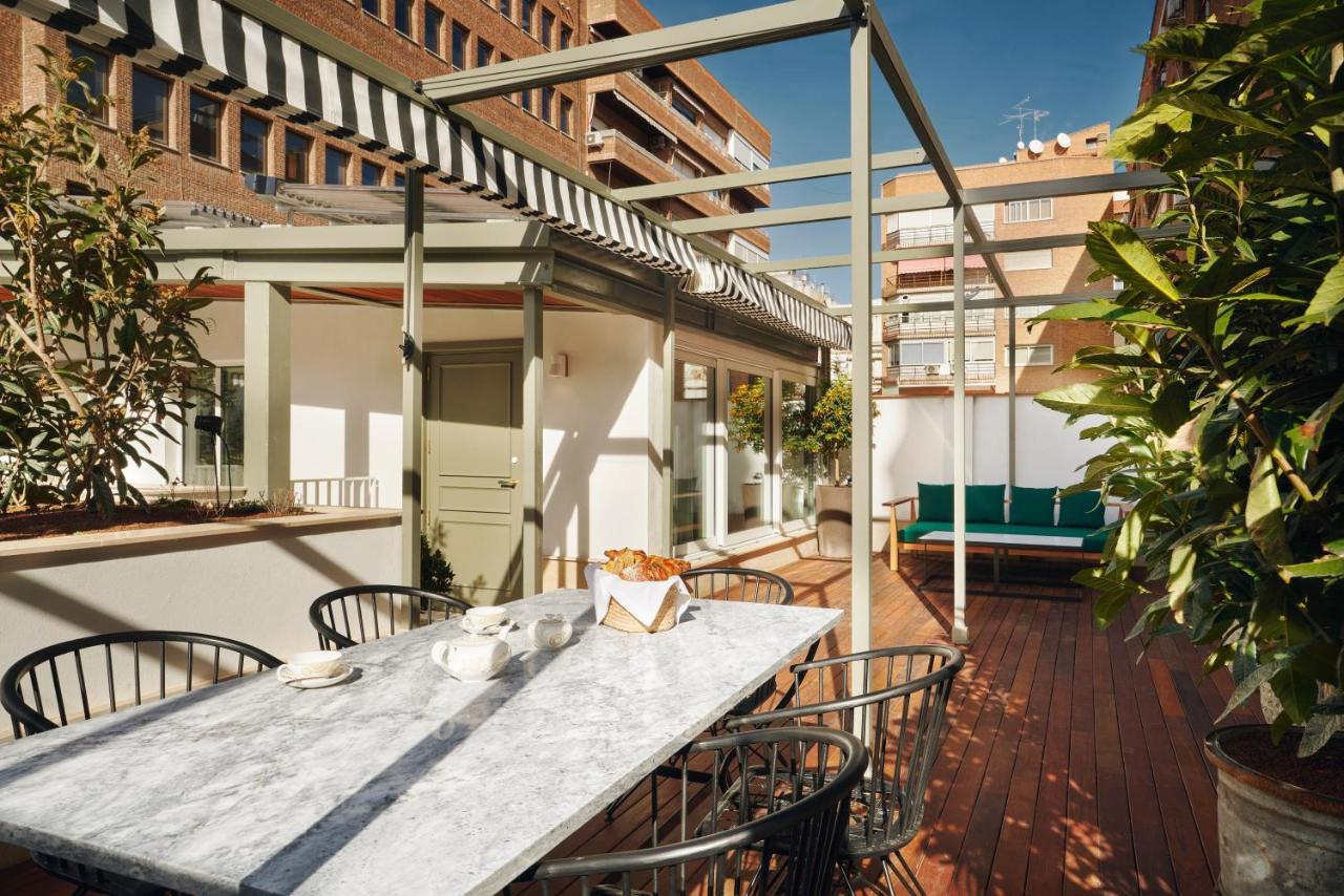 Bless Hotel Madrid - The Leading Hotels Of The World Esterno foto The rooftop terrace