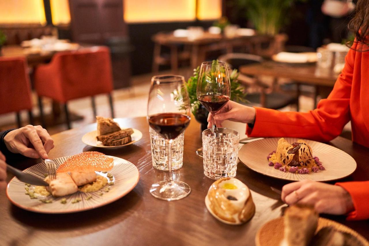 Bless Hotel Madrid - The Leading Hotels Of The World Esterno foto A restaurant in Madrid