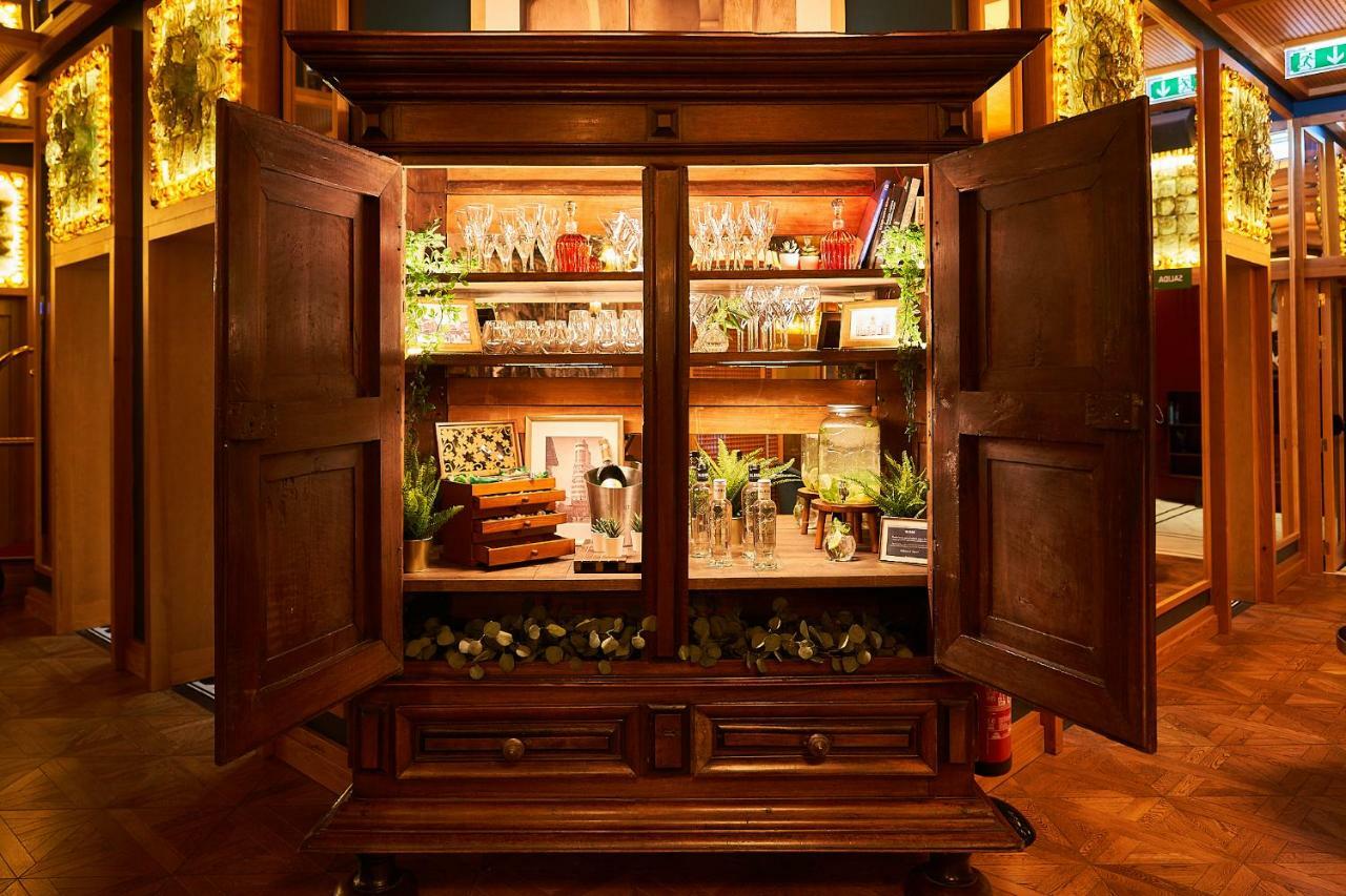 Bless Hotel Madrid - The Leading Hotels Of The World Esterno foto A home bar